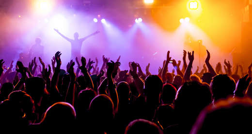 Hot KC concert crowd